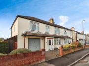 4 Bedroom House Chelmsford Essex 90460111 4 Bedroom House Chelmsford Essex 90460111