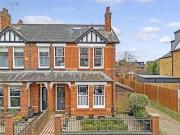 4 Bedroom House Chelmsford Essex 93862671