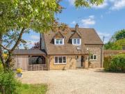 4 Bedroom House Cheltenham Gloucestershire 93959658