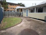 4 Bedroom House Close to Station