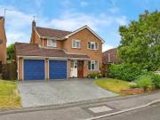 4 bedroom house for rent in Muirfield Drive, Mickleover,...