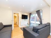 4 bedroom house for rent in Worcester Road, SW19