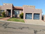 4 Bedroom House For Sale in Diepkloof Zone 3