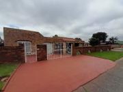 4 Bedroom House For Sale in Eldorado Park