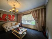 4 Bedroom House For Sale in Glenvista