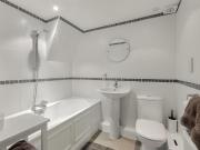 4 bedroom house for sale in Home Farm Mews, Menston, LS29