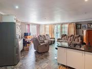 4 Bedroom house for sale in Horison Park, Roodepoort