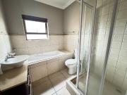 4 Bedroom House For Sale in Kensington