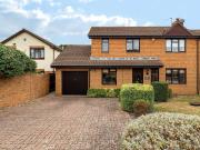 4 bedroom house for sale in Kidnappers Lane, Cheltenham,...