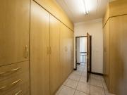 4 Bedroom House For Sale in Menlo Park