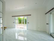 4 Bedroom House For Sale in Morningside