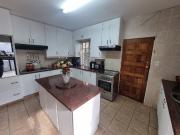 4 Bedroom House For Sale in Mulbarton