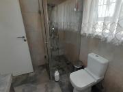 4 Bedroom House For Sale in Oakdene