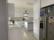 4 Bedroom House For Sale in Oos Einde