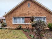 4 Bedroom House For Sale in Parkdene