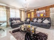 4 Bedroom House For Sale in Sunward Park