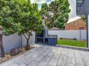 4 Bedroom House For Sale in Sunward Park