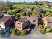 4 Bedroom House Frodsham Cheshire West And Chester 92198109