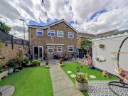 4 Bedroom House Gloucester Gloucestershire 94101393