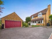 4 Bedroom House Gloucester Gloucestershire LS95489451