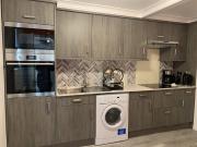 4 bedroom house good location cleaned weekly