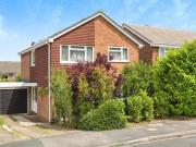 4 Bedroom House Guildford Surrey 93116057