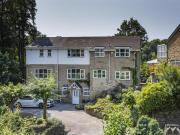 4 Bedroom House Halifax Calderdale 97518465