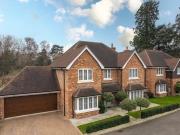 4 Bedroom House Hartley Wintney Hampshire 89972913