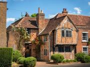 4 Bedroom House Hillingdon Great London 93413360