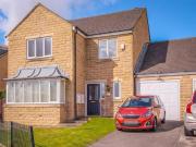 4 Bedroom House Huddersfield Kirklees 90682433