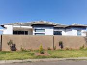 4 Bedroom House in Aerorand