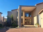 4 Bedroom House in Bankenveld