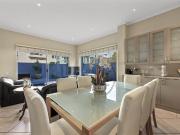 4 Bedroom House in Bantry Bay