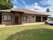 4 Bedroom House in Bashewa AH