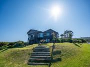 4 Bedroom House in Beachview