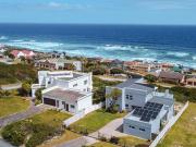 4 Bedroom House in Beachview