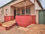 4 Bedroom House in Bezuidenhout Valley
