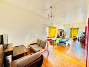 4 Bedroom House in Bezuidenhout Valley