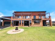 4 Bedroom House in Bronkhorstbaai