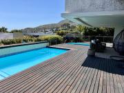 4 Bedroom House in Camps Bay
