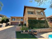 4 Bedroom House in Cashan