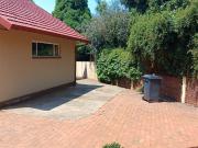 4 Bedroom House in Constantia Kloof
