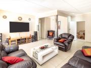 4 Bedroom House in Constantia Kloof