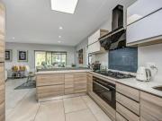 4 Bedroom House in Crowthorne