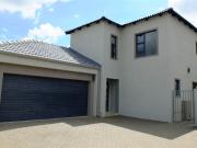 4 Bedroom House in Derdepoort