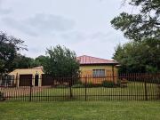 4 Bedroom House in Die Bult