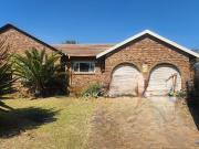4 Bedroom House in Die Heuwel