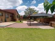 4 Bedroom House in Die Heuwel