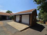 4 Bedroom House in Doringkruin