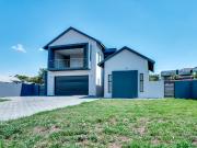 4 Bedroom House in Eldoraigne